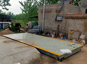 許昌鄢陵彭店鎮(zhèn)大蒜收購(gòu)30噸地磅