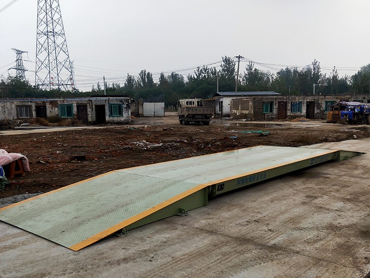 商丘木蘭掛車廠1