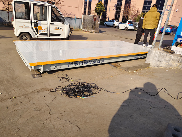 山東鈺鑫報(bào)廢機(jī)動車1